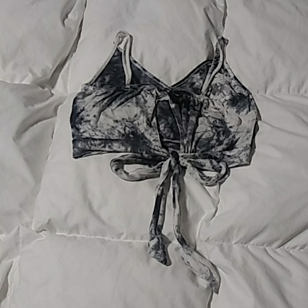 🌸 3/$25 Ombre crop top